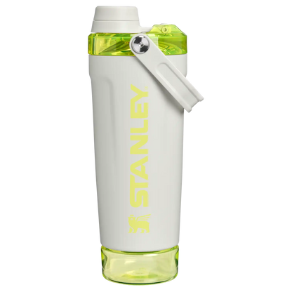 The Vitalize™ Shaker Bottle | 20 OZ - Stanley Create